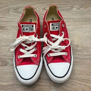 Red Converse Low Top Women’s Size 6